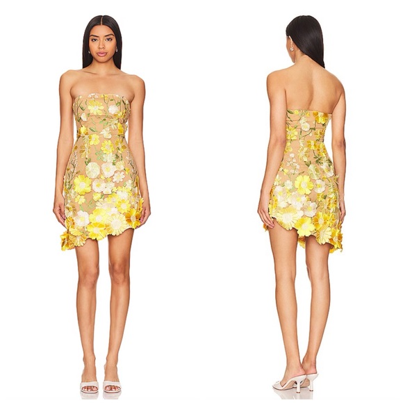 Elliatt Dresses & Skirts - ELLIATT New Age Dress in Yellow Multi Size M